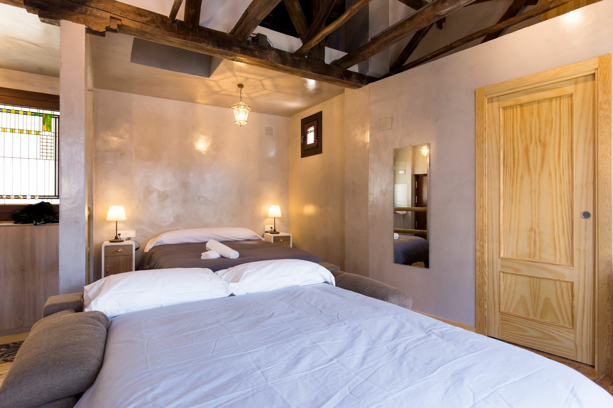 Los Lobos Suites Apartamentos Granada Exteriér fotografie
