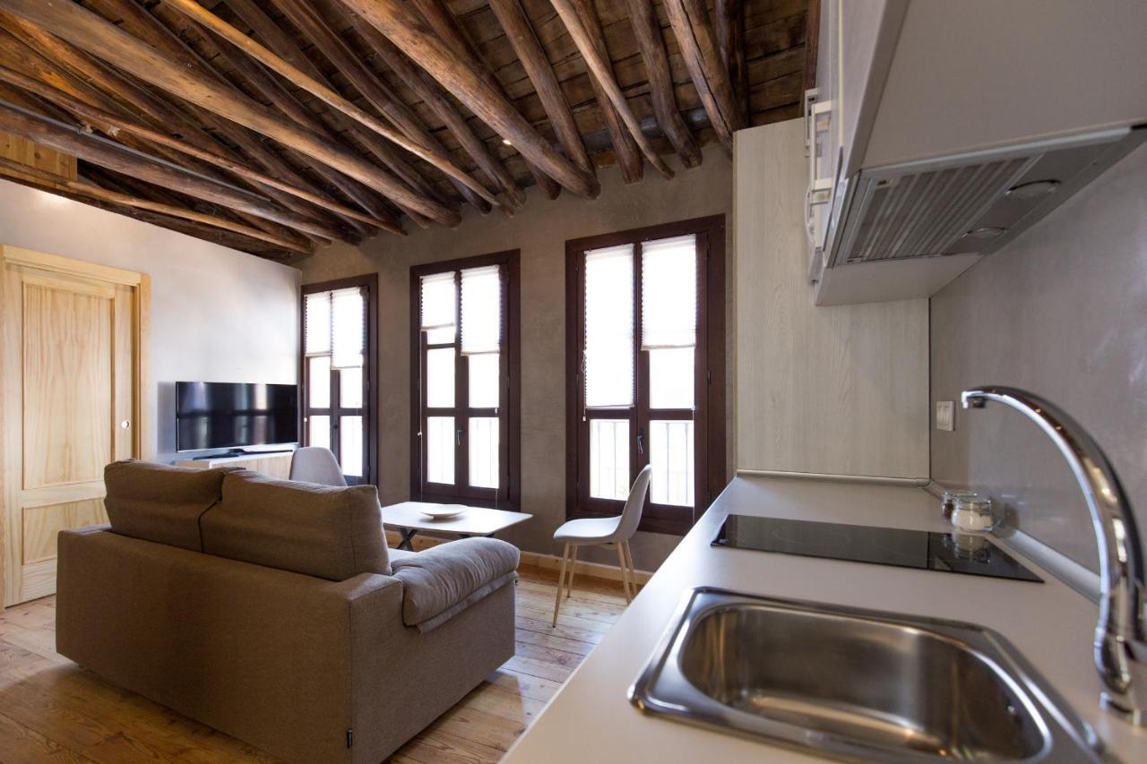 Los Lobos Suites Apartamentos Granada Exteriér fotografie