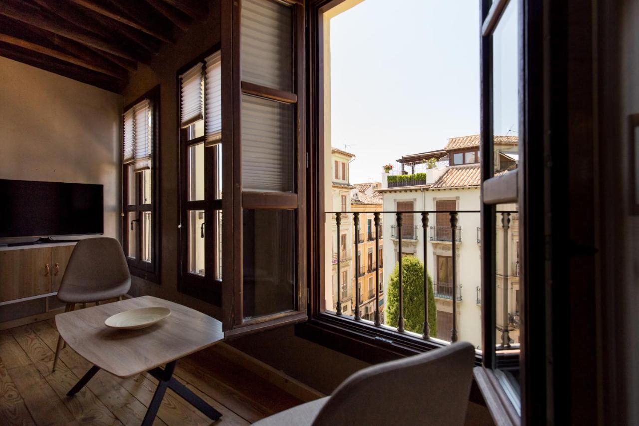 Los Lobos Suites Apartamentos Granada Exteriér fotografie